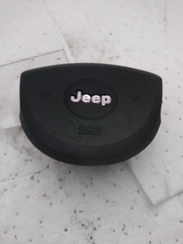 2008 Jeep Grand Cherokee Steering Wheel Air Bag OEM Silver 146K Miles