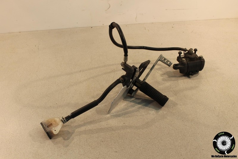 2009 Suzuki GS500F REAR BRAKE CALIPER MASTER CYLINDER RESERVOIR ASSEMBLY GS 500