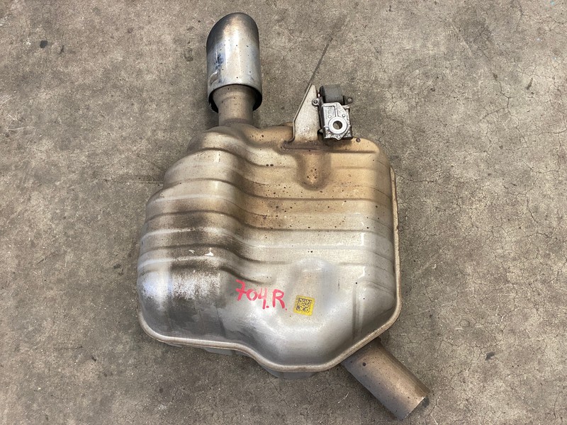 2012-2015 AUDI A6 RIGHT PASSENGER SIDE EXHAUST MUFFLER PIPE TUBE OEM LOT704