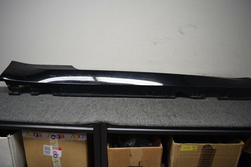 BMW E90 E91 ROCKER PANEL LEFT SIDE FACTORY OEM