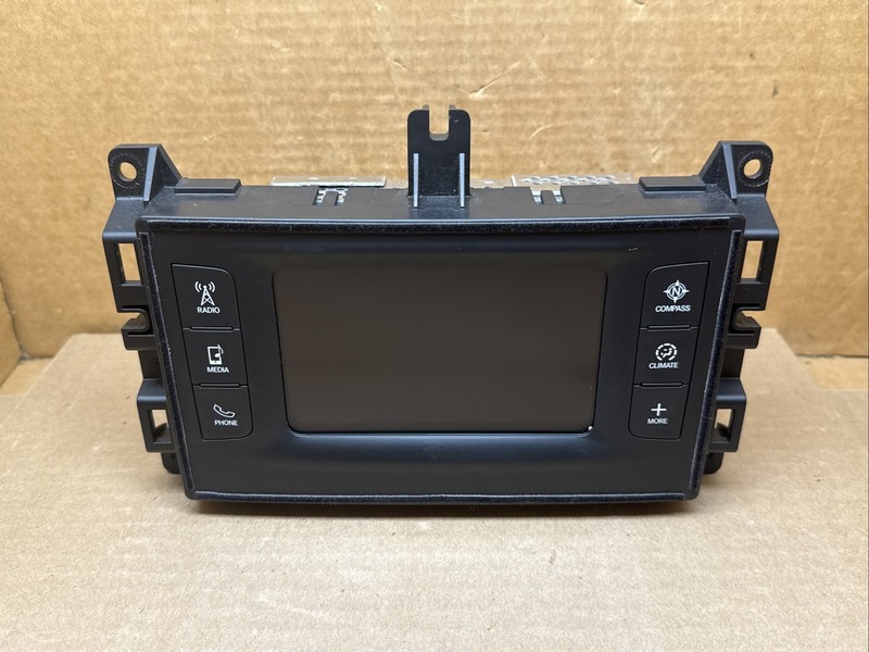 2015-2016 Jeep Grand Cherokee Touchscreen Radio VP2 P68269527AE 68269527AE