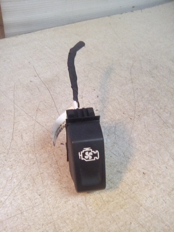 Peterbilt P27-6253-018-01 Engine Fan Override Switch