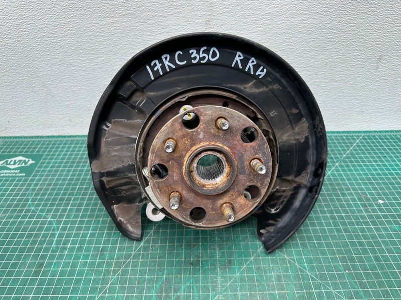 15-20 LEXUS RC350 REAR RIGHT PASSENGER SIDE WHEEL SPINDLE KNUCKLE W/ HUB OEM