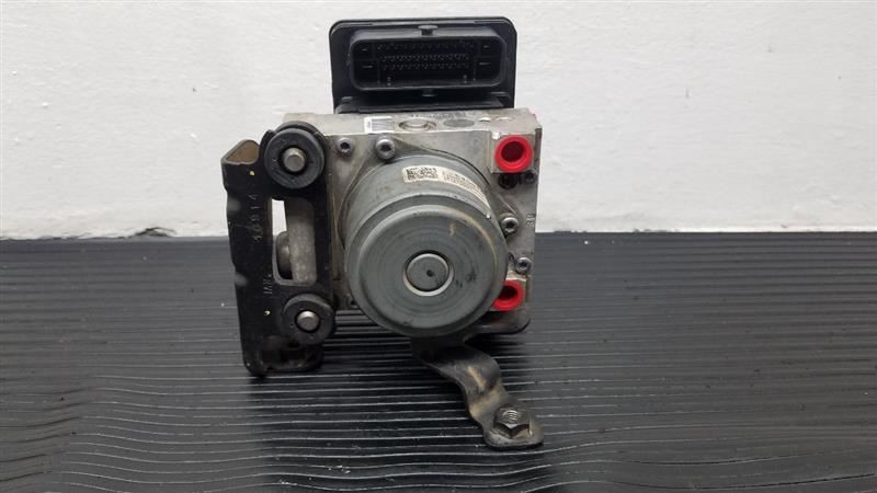 14-16 Chevrolet Silverado 1500 ABS Anti Lock Brake Pump Assembly OEM 84778358