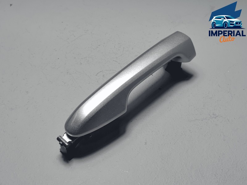 2017-2019 Toyota Highlander Rear Passenger Side Door Exterior Handle *1J9* OEM