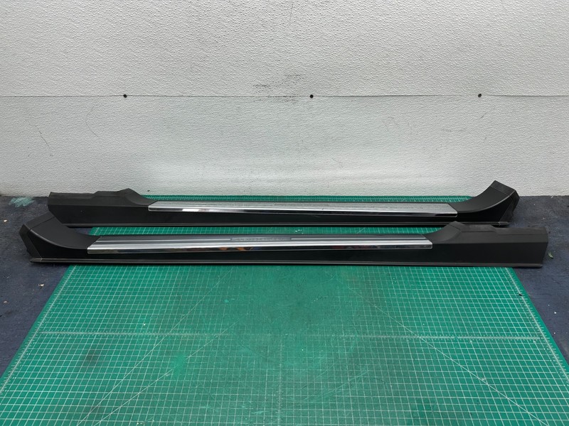 03-06 Mercedes CL500 C215 FRONT LEFT & RIGHT DOOR SILL SCUFF PLATE COVER SET OEM