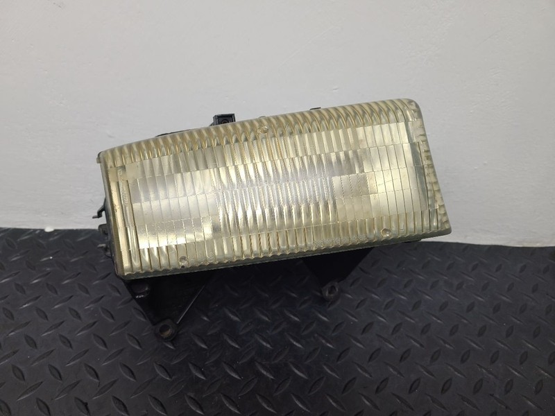 98-03 Dodge Durango Right Passenger Headlamp W/O Turn Signal OEM 55055170AD