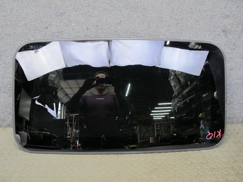2011-2020 INFINITI QX56 QX80 FRONT UPPER SUNROOF GLASS WINDOW PANEL