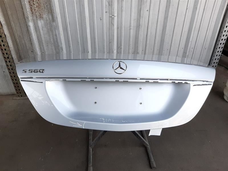 Mercedes 222 S550 S63 S560 Trunk Lid Deck Lid Hatch Silver Shell 2227500075 OEM