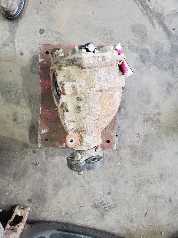 Carrier Rear RWD 2.7L 3.90 Ratio Fits 05-06 300 300560