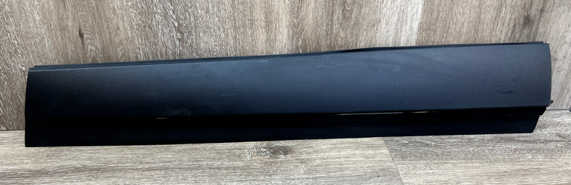 2019-2021 HONDA PILOT FRONT RHBody Side Molding OEM PART# 75312-TG7X-A110-20