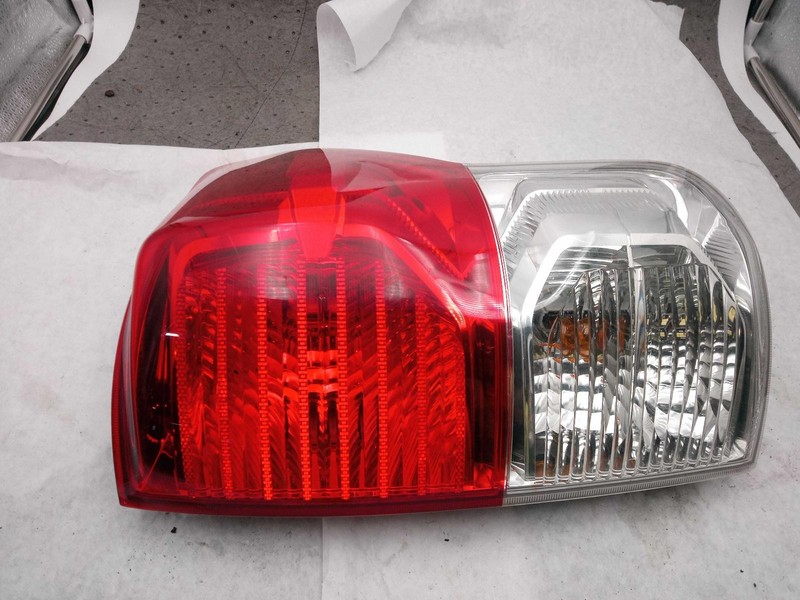 2010-2013 Toyota Tundra Right Blue Tail Light Assembly OEM Used 280601