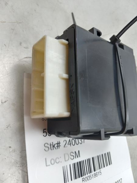 2011 TOYOTA SIENNA 3.5L FWD AT CHASSIS ECM WIPER RELAY CONTROL MODULE