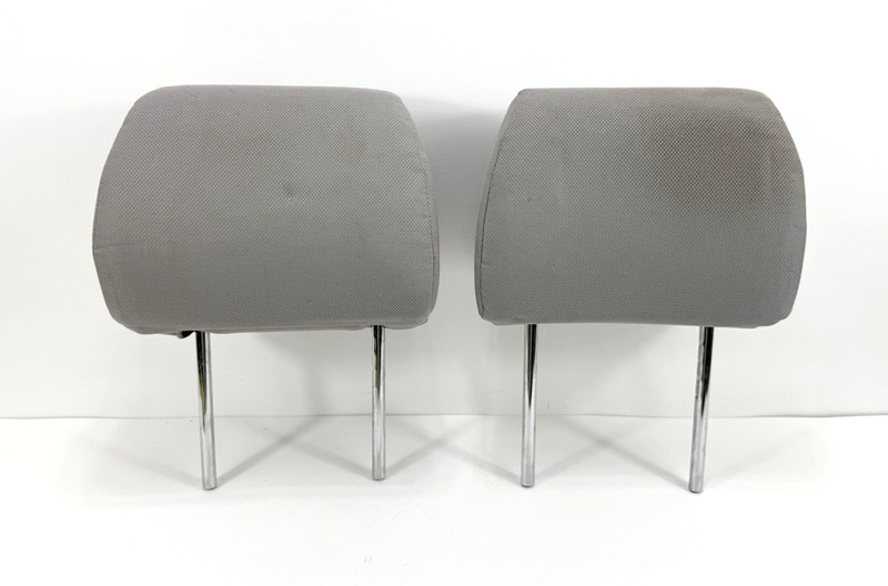 2004-2007 Toyota Highlander Front Headrest Driver Pass LH RH Set GRAY CLOTH OEM