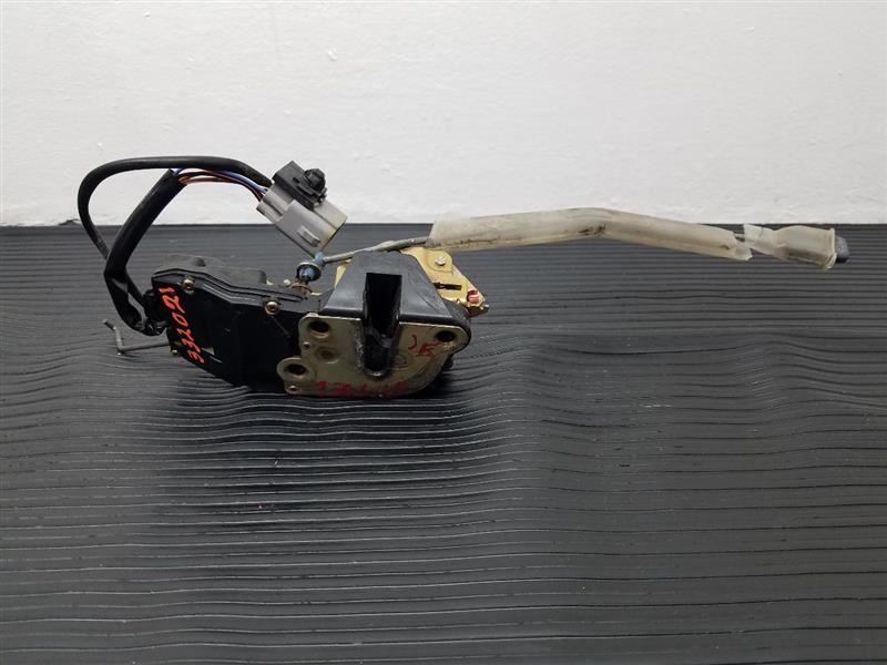 98-04 Toyota Tacoma Front Right Passenger Lock Actuator Electric OEM 69030-04010
