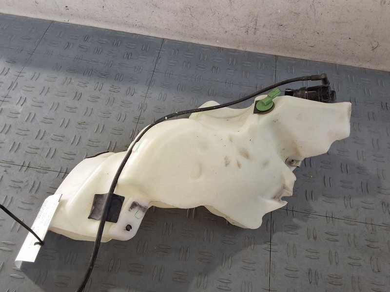 Wash Reservoir Fits 18-20 FORD F150 PICKUP 3511213
