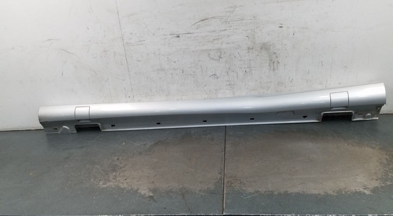 2011 Mercedes Benz AMG E 63 Left Side Skirt Rocker Panel #6599 P4