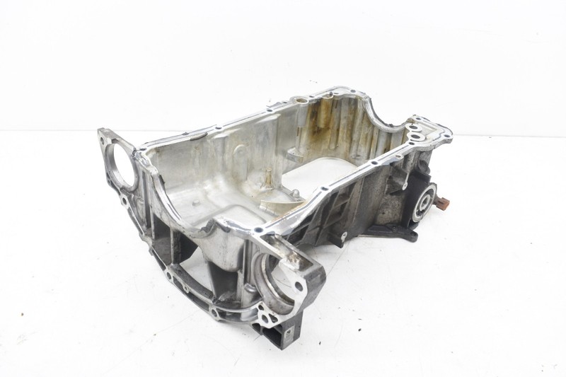 2004 Nissan 350z VQ35DE Upper Engine Oil Pan Assembly OEM KW82