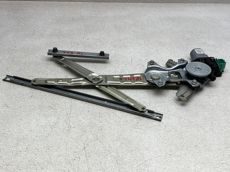 2011-2020 INFINITI QX56 QX80 REAR LEFT DRIVER SIDE WINDOW REGULATOR OEM LOT743