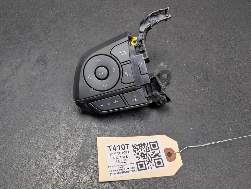 Steering Wheel Audio Control Switch 2021 Toyota RAV4 84250-0R260 2019 2020 -2023