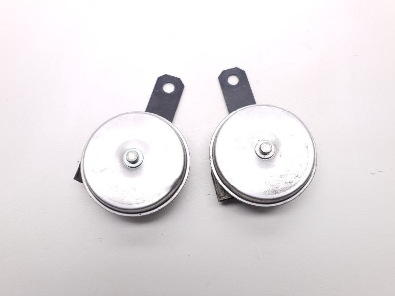 08 09 10 11 12 13 14 15 16 Lexus LS600hL Horn Pair