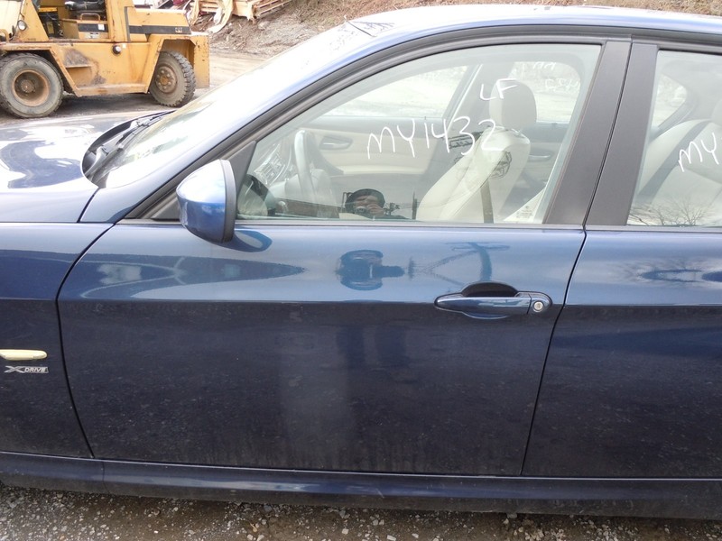 2007-2012 BMW 328i xDrive Sedan Wagon Front Door Assembly Driver Left OEM A76