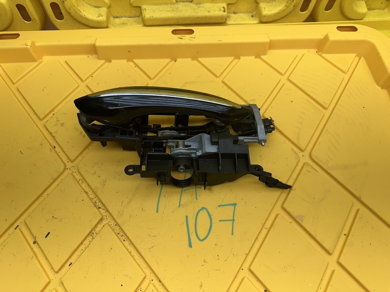 2009-2015 BMW 750Li F01 Rear Right Passenger Side Exterior Door Handle Assembly