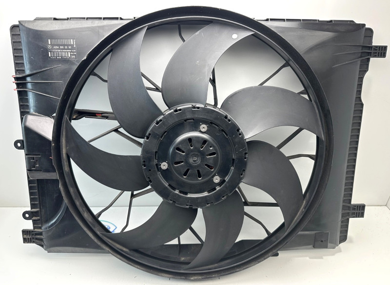 2008-2020 Mercedes E350 C300 C350 Engine Radiator Cooling Fan Motor Assembly OEM