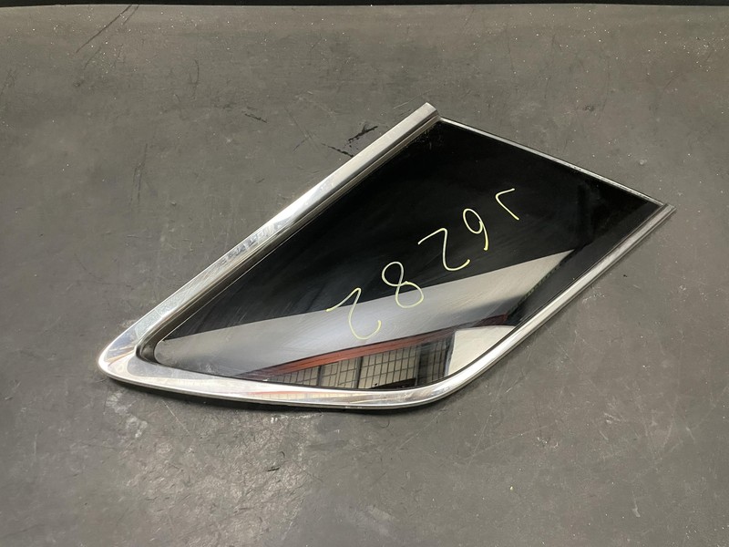 Rear Left Quarter Window Glass 2018 Jeep Grand Cherokee 68259511AB 2016 - 2019