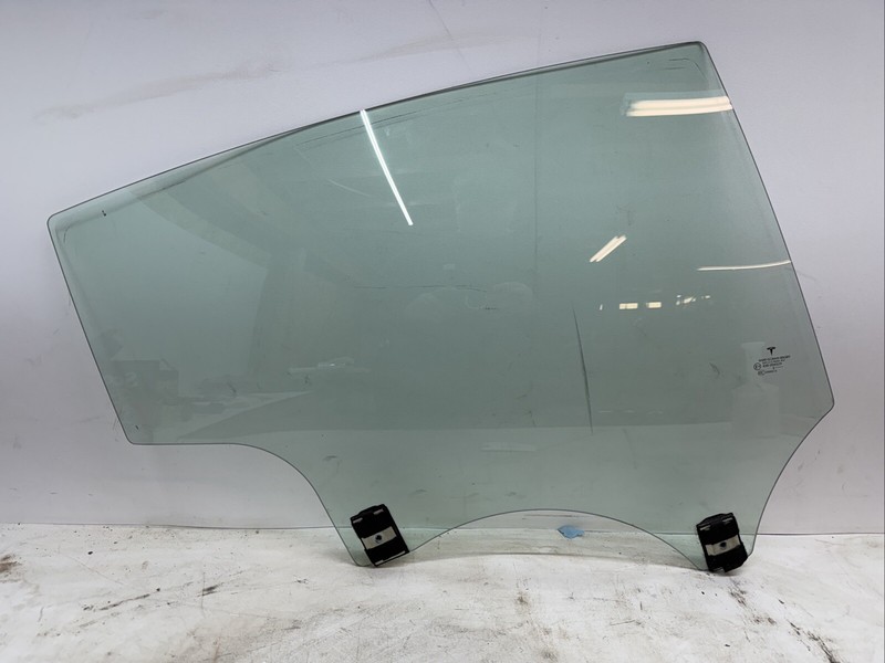 π17-20 Tesla Model 3 M3 Rear Passenger Side Door Window Glass Right 15007 S1