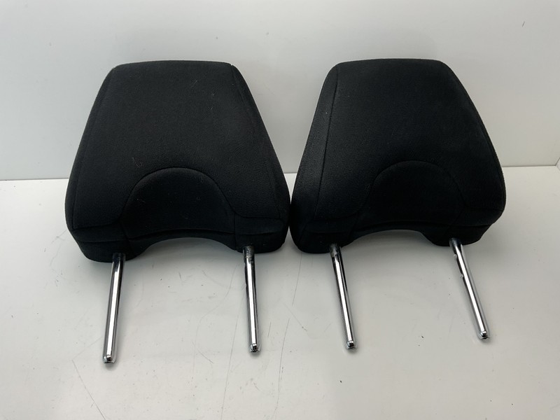 2017 TOYOTA 86 FRONT LEFT AND RIGHT HEADREST BLACK CLOTH