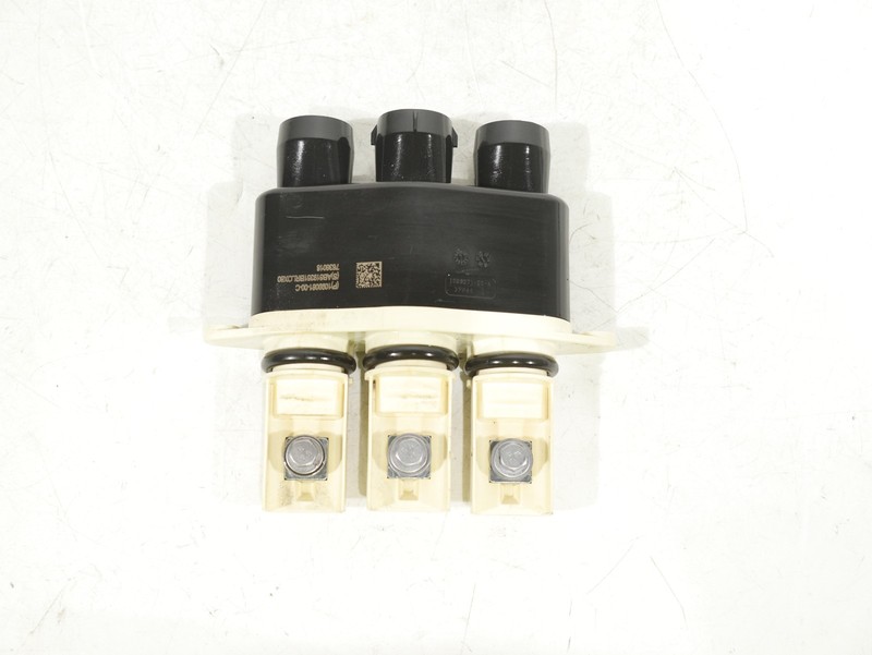 2017-2023 Tesla Model 3 Y High Voltage Drive Unit Connector 1099081-00-D OEM 94K