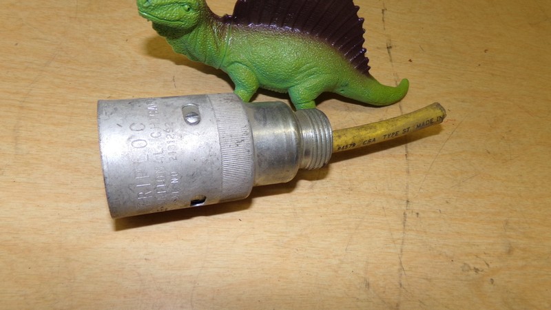 Pyle 2131292 3-Wire 4-Pole Plug *FREE SHIPPING*