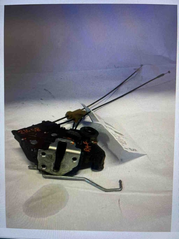 Front Door Latch TOYOTA TACOMA Right 05 06 07 08 09 10 11 12 13 14 15