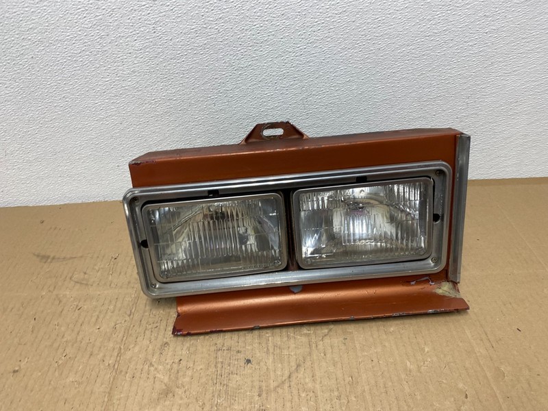 1975 to 1976 Cadillac Eldorado Driver Left Side Left Headlight AB8251