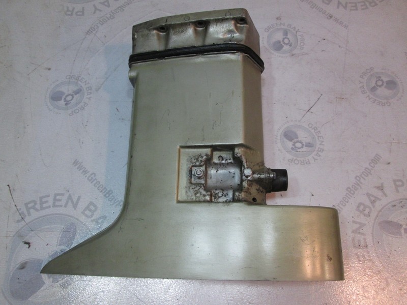 383370 0383370 Evinrude Johnson 55HP Outboard Outer Exhaust Housing Long NLA