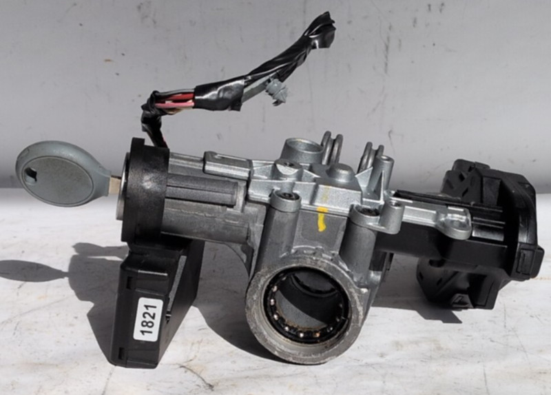 2004-2006 Dodge Durango Ignition Switch Actuator & Immobilizer W/key Housing