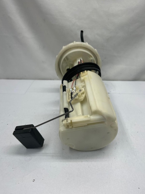 2016 to 2021 Nissan Rogue fuel pump assembly vin J 2.5L japan built