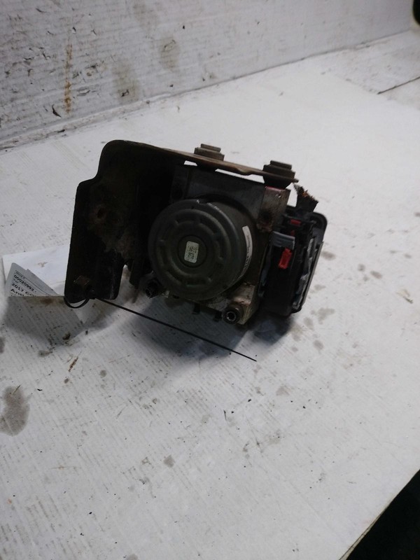 2017 Chevrolet Colorado ABS Hydraulic Assembly OEM 84214766 117K Miles