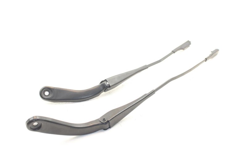 15-17 BMW M4 Coupe Pair of Windshield Wiper Arms 61617297553