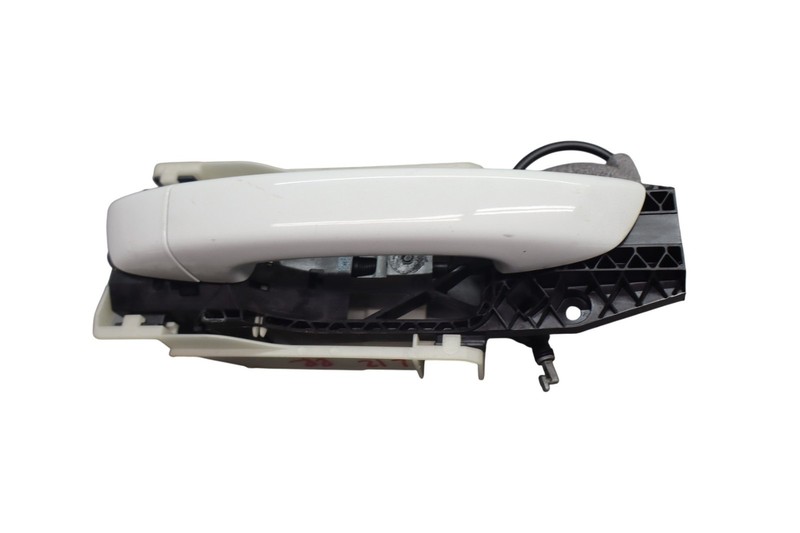 11-17 Volkswagen VW Touareg Rear Right Side Exterior Door Handle 5N0837017C OEM