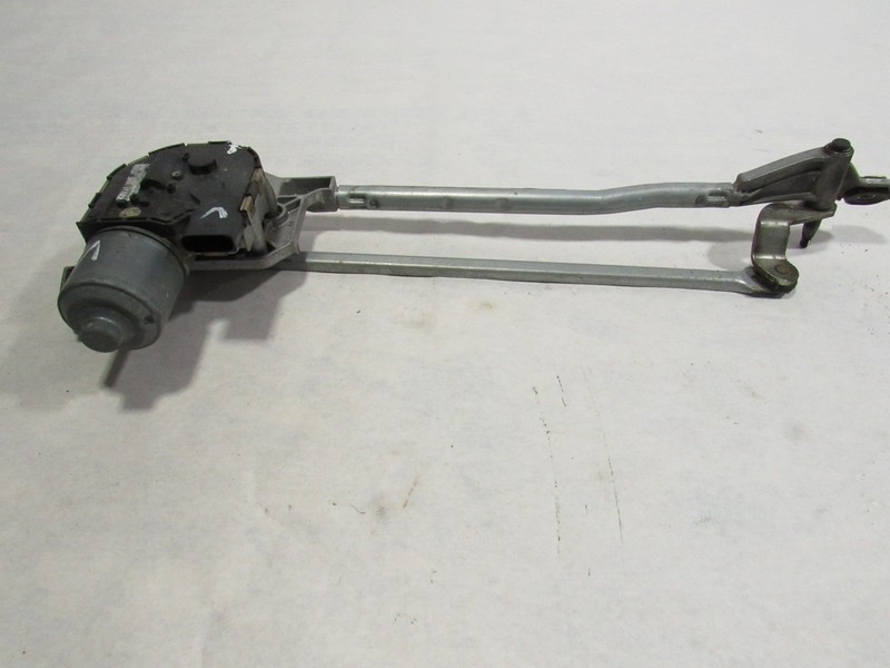 14-17 Audi R8 V10 2015 Front Windshield Wiper Linkage W/ Motor ;:Y