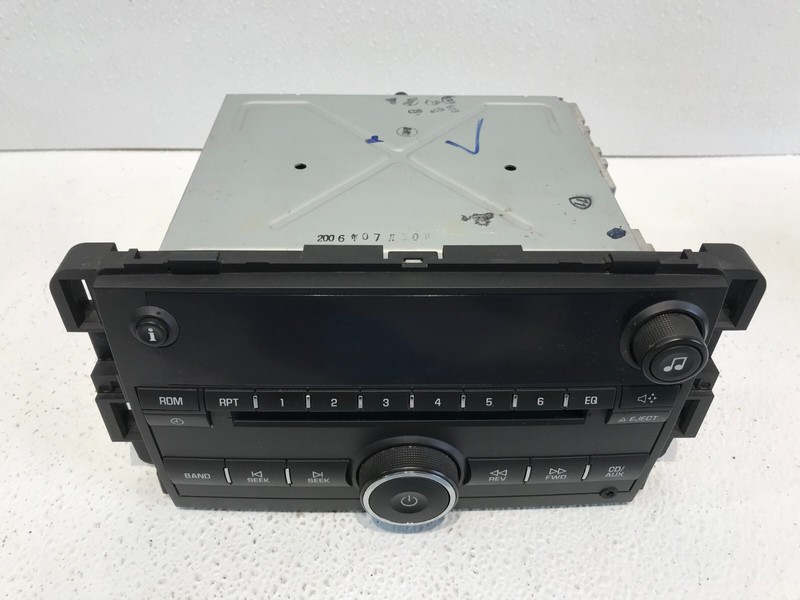 06-08 Chevy Impala Monte Carlo AM FM Radio CD Player OEM 15850677