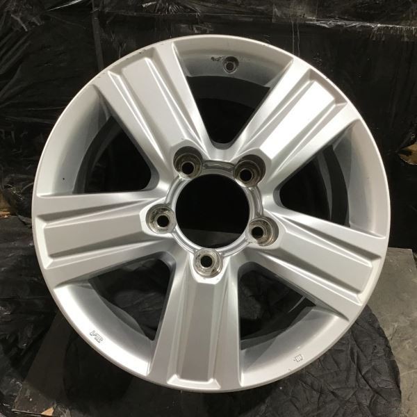 2013-2015 Toyota Land Cruiser 69618 Wheel 18 x 8 Rim Silver Painted 4261160A50