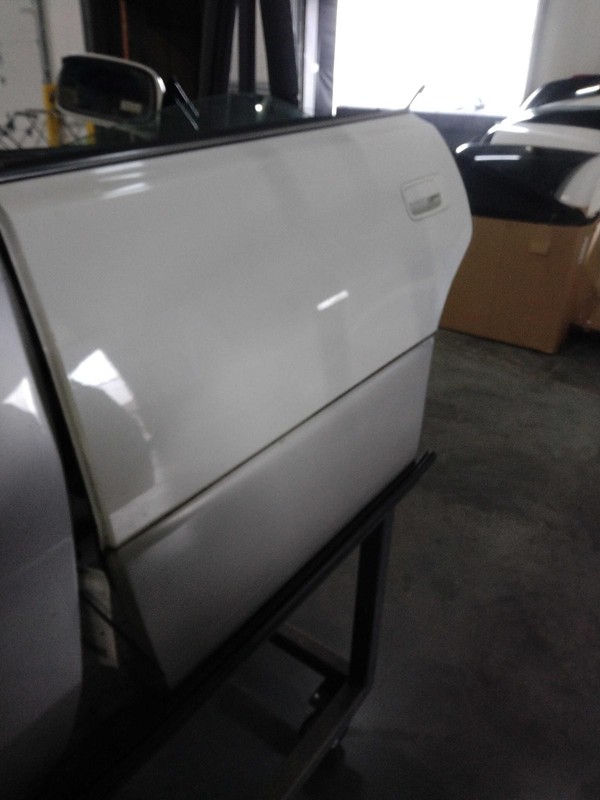 2000 Lexus ES300 Left Rear Door White Good Condition 4DR 306291 NJ25-22522