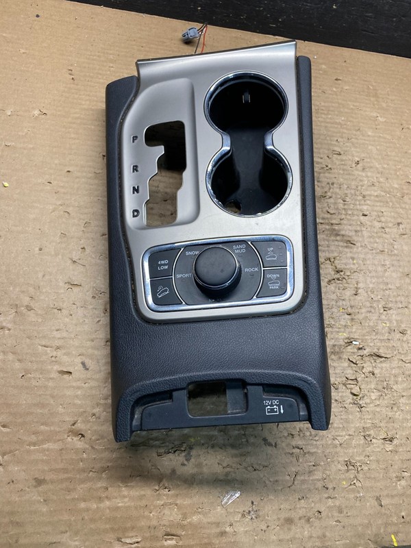 2011-2013 Jeep Grand Cherokee Center Console Shifter Cup Holder Bezel S9207 DG