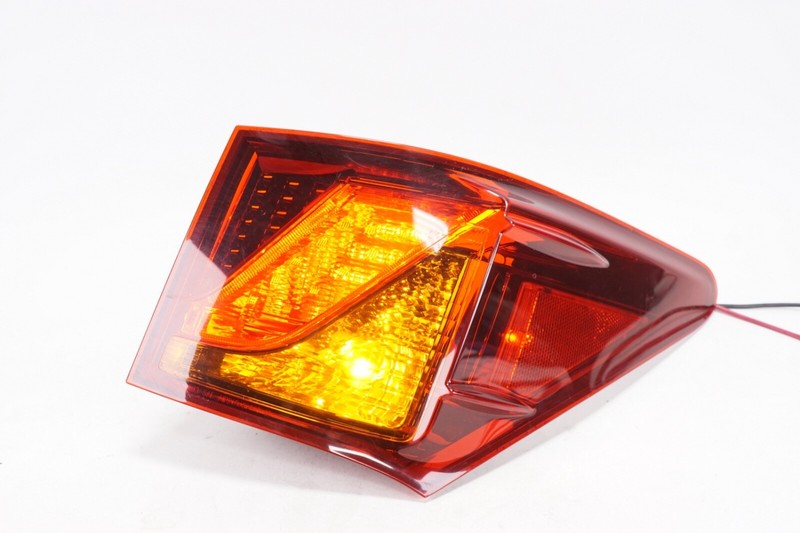LEXUS GS350 GS450h Right RH Outer Tail Lamp Tail Light OEM 2013 - 2015
