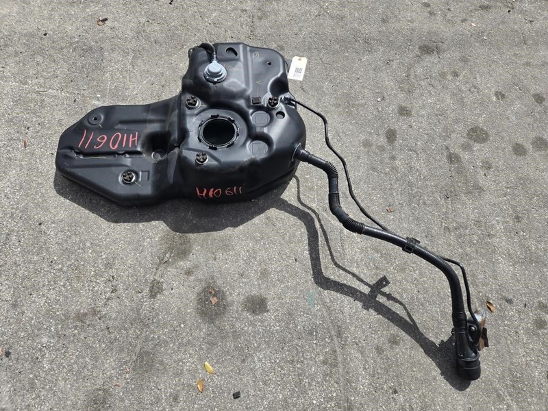Fuel Tank w/ Filler Neck 2019 Honda CR-V 17044-TLA-A07 2017 2018 2020 2021 2022