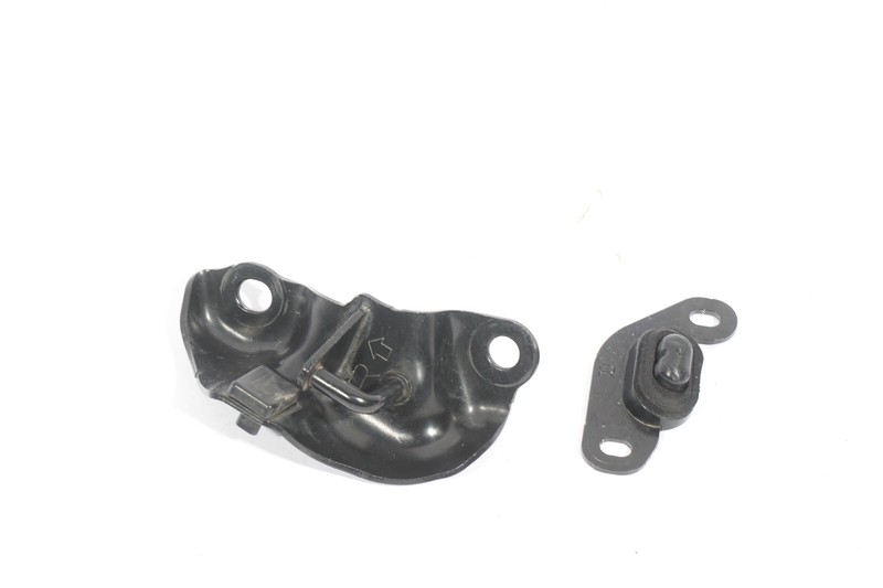 2021-2024 TOYOTA SIENNA PLATINUM REAR RIGHT SLIDING DOOR LOCK LATCH OEM