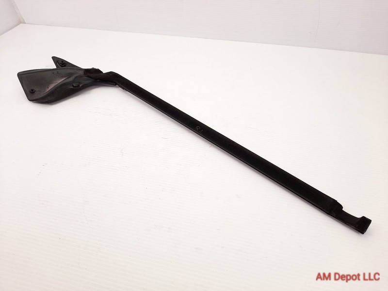 2012 BMW 535i 550i GT F07 Rear Left Driver Door Weatherstrip 51357289261 7196395